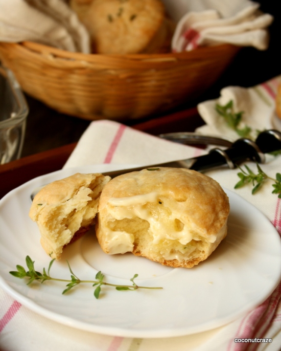 Buttery herb biscuit 
